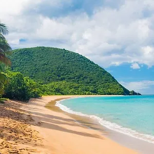  Hébergement de vacances Lesaintcyr Guadeloupe